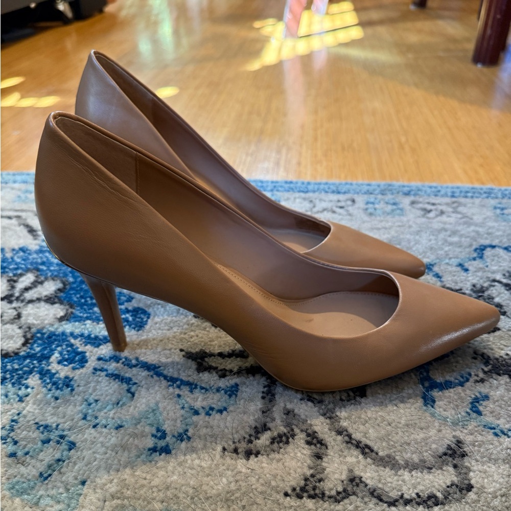Calvin Klein Womens Gayle Leather Pointed Toe Classic Pump
